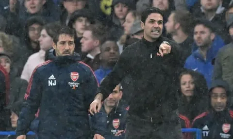 Arteta dằn mặt sao Arsenal ngay trên sân