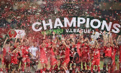 Khoảnh khắc CAHN ăn mừng ngôi vương V-League