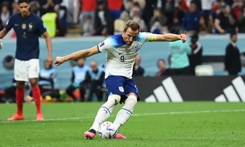 Cận cảnh quả penalty hỏng ăn của Harry Kane khiến tuyển Anh thua Pháp