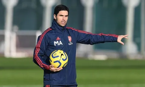 Biểu diễn kĩ thuật, dàn sao Arsenal bị Arteta 'sấy' không thương tiếc