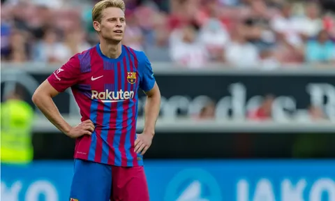 Dirk Kuyt nêu điểm yếu cố hữu của Frenkie de Jong