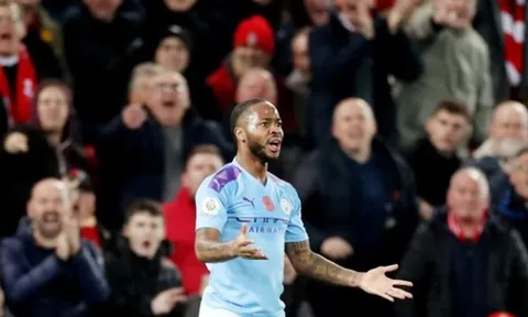 Carlton Palmer nghi ngờ khả năng Liverpool tái ngộ Sterling