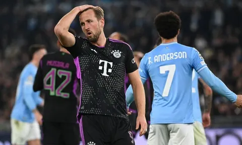 Carragher: “Bayern là 1 tập thể rời rạc”
