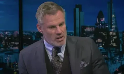 Carragher cảnh báo Premier League về Saudi Arabia