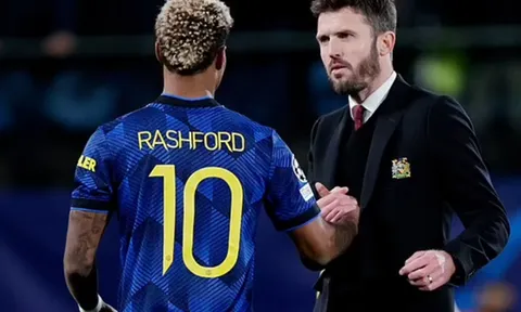 "Carrick nên tiếp tục đảm trách vị trí HLV Man United"