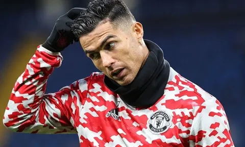 Ronaldo dự bị, Carrick giải thích lý do
