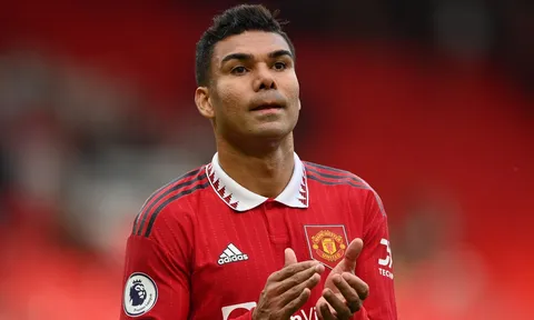 Động thái của Casemiro khi bị treo giò