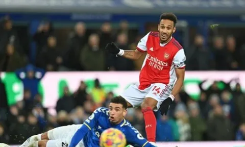 Arteta bắt đầu trừng phạt Aubameyang?