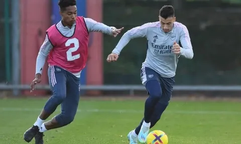 Arteta đôn ngọc quý 17 tuổi lên đội một