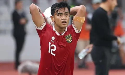Cầu thủ Indonesia được xếp 'chung mâm' với sao trẻ MU
