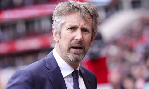 CĐV MU kêu gọi lãnh đạo chiêu mộ Van der Sar