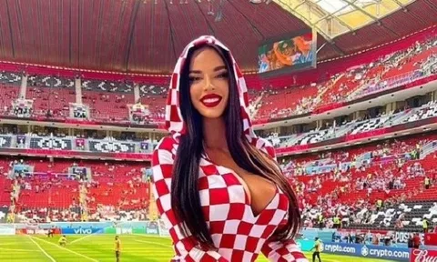 CĐV sexy nhất World Cup khiến Qatar phẫn nộ