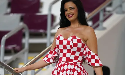CĐV sexy nhất World Cup thách thức Qatar