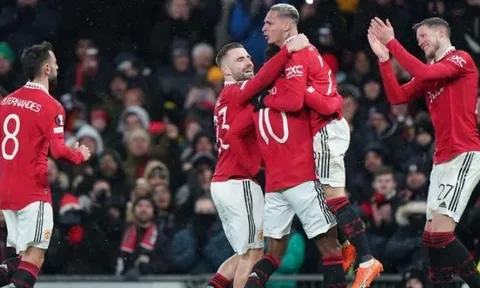 Thu hồi bóng 16 lần, bom tấn Man Utd 'chuộc tội' thành công
