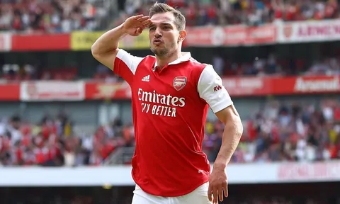 Được dự Champions League, cầu thủ bị lãng quên của Arsenal phản ứng