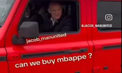 Phản ứng của Sir Brailsford khi được hỏi về việc M.U mua Mbappe