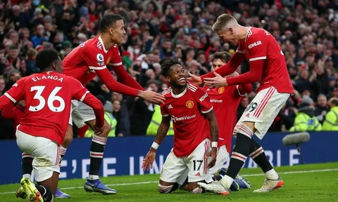 Chấm điểm Man Utd: Ngày buồn của nhạc trưởng; Xuất hiện 1 điểm 8