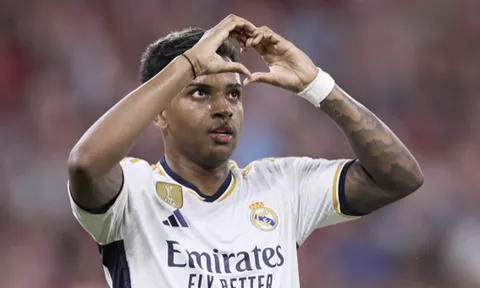 Chán Antony, Man United phá két 100 triệu euro vì "Tia chớp" của Real