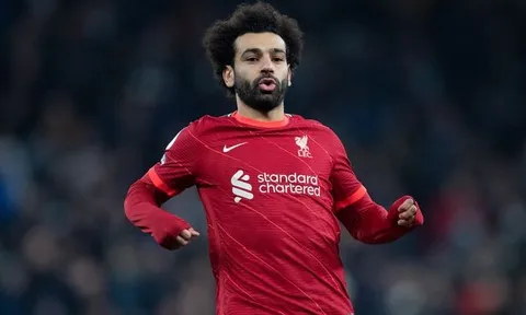 Chần chừ chưa gia hạn, Mohamed Salah đang mắc sai lầm?