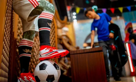 Chân giả của Ronaldo gây sốt tại Dubai