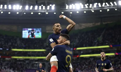 Chặn Mbappe kiểu gì?