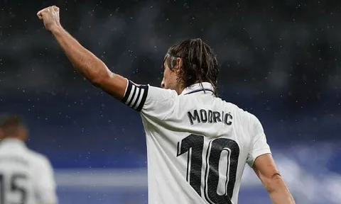 Chấn thương của Tchouameni là thời cơ cho Luka Modric