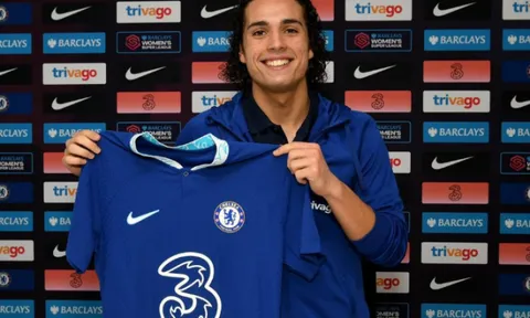 Chelsea trói chân Sancho 2.0