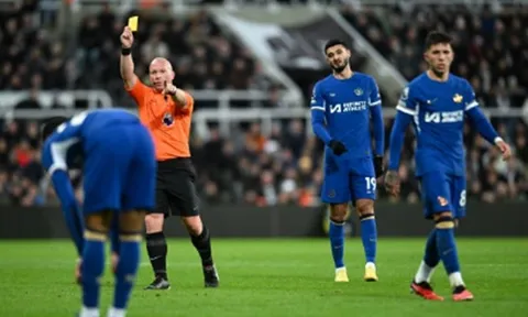 Steve Nicol nêu tên 3 cầu thủ không đủ trình đá cho Chelsea