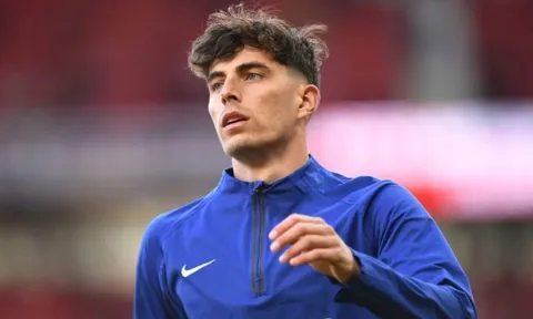 Chelsea bị chỉ trích vì để 1 cái tên ra đi