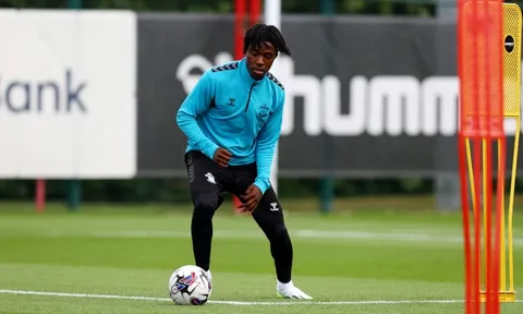 Chelsea cạnh tranh mục tiêu 50 triệu với Liverpool