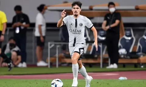 Chelsea săn đón tiền vệ PSG
