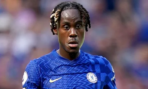 Chelsea tiếp tục bán trung vệ cho Milan?