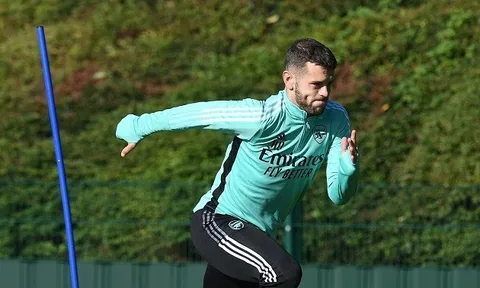 CHÍNH THỨC: Jack Wilshere trở lại tập luyện với Arsenal