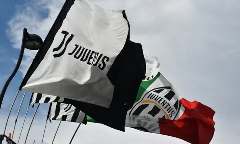 CHÍNH THỨC! Juventus lại bị trừ 10 điểm