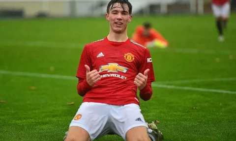 CHÍNH THỨC! M.U để Greenwood 2.0 đến Stevenage