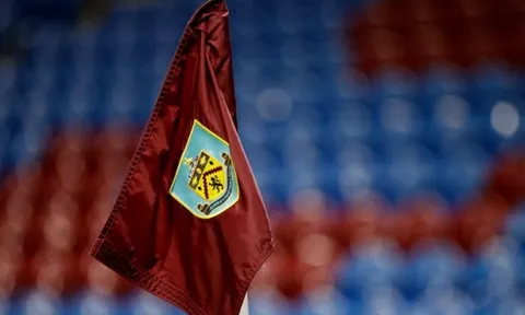 CHÍNH THỨC! Premier League toang mạnh, trận đấu bị hoãn đột xuất