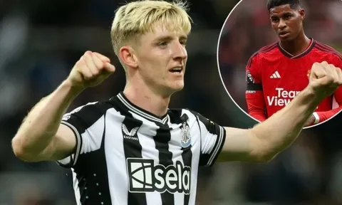 Chờ lời khẳng định của Gordon trước Rashford