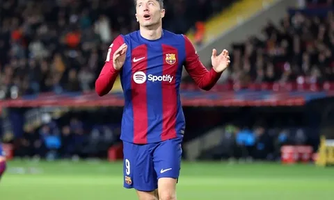 Choáng với Barca