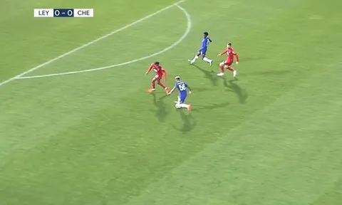 Chơi bóng như nhảy múa, Chelsea sướng rơn vì món hời từ Arsenal