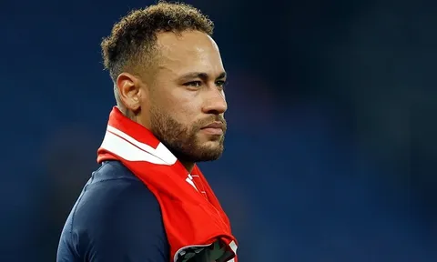 Chủ PSG chán nản với Neymar
