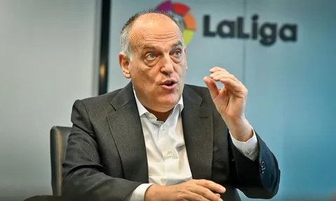 Chủ tịch La Liga: Tôi không tin Barca hối lộ trọng tài
