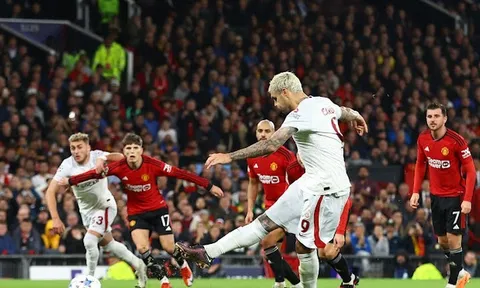 Chuyện gì xảy ra khi Man Utd thua ngược Galatasaray?