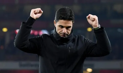 Chuyên gia chỉ ra tiền đạo hơn Toney và Osimhen cho Arsenal