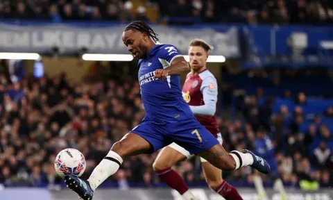 Chuyên gia ngả mũ với sao Chelsea