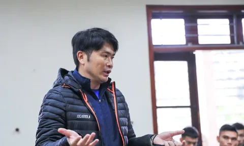 "CLB Hà Nội vẫn đang trong quá trình cải tổ"