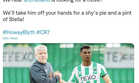 CLB hạng 6 Anh hỏi mua Ronaldo bằng bánh ngọt và bia