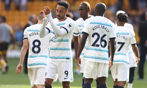 "Có 12 cầu thủ được Chelsea rao bán"