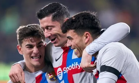 “Cỗ máy” Barcelona quá hoàn hảo