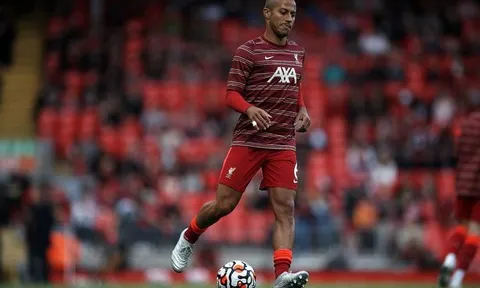 Có phương án thay thế, Liverpool sẵn sàng để Thiago về Barca