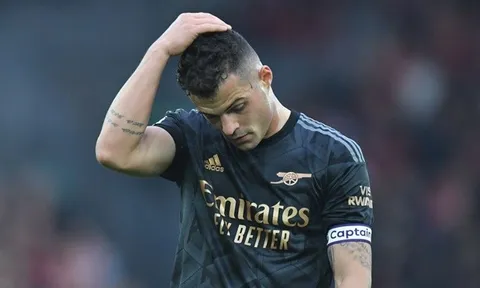Cơn ác mộng Anfield chưa buông tha Arsenal